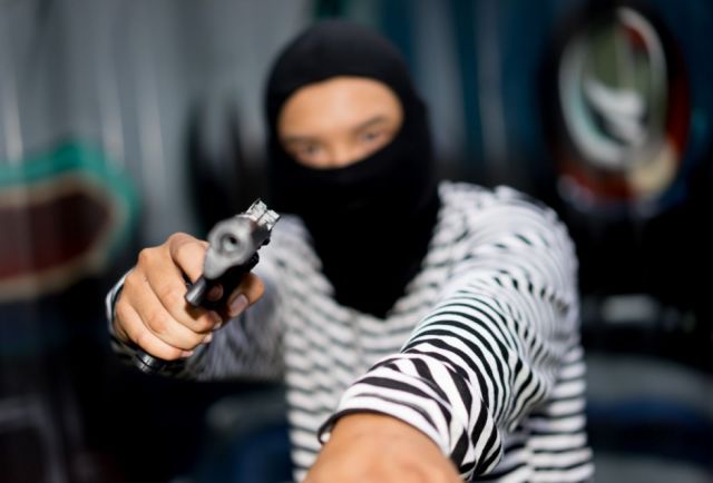 Policía busca rastro de banda que robó a casa de cambios en Bermejo