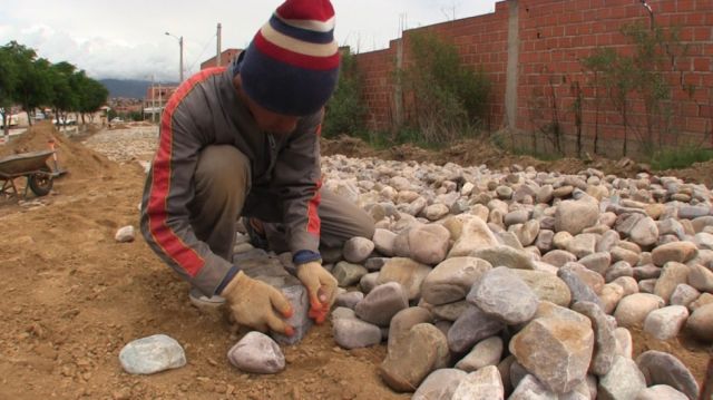 Alcaldía prevé hasta fin de año acabar empedrado en 20 barrios