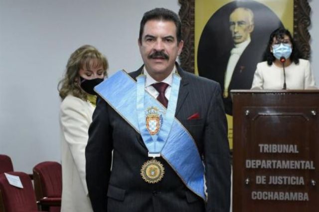 Manfred Reyes Villa, alcalde de Cochabamba