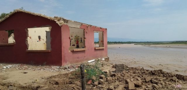 Una vivienda afectada por el agua en la Circulación