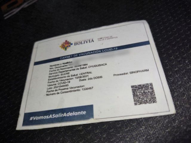 Desde el 3 de enero los bancos atenderán previa presentación del carnet de vacunación o PCR 