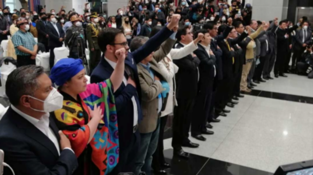 Diputado del MAS tilda de "parásitos" a algunos ministros del gobierno de Luis Arce