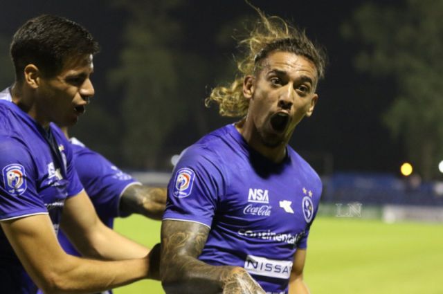 Bolívar se refuerza con los  goles de Francisco da Costa