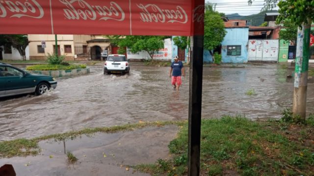 Lluvias azotan Yacuiba y deja a la población sin luz