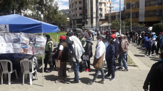 Auza: En tres días, casi 500.000 dosis de vacunas fueron administradas