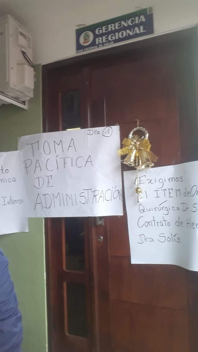 Pacientes con cáncer toman pacíficamente la oficina de la Gerencia Regional Tarija de la Caja Nacional de Salud