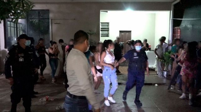 Intervienen fiesta clandestina en San José Obrero