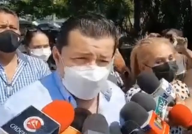Fernández ratifica denuncia por contratos ‘fantasma’