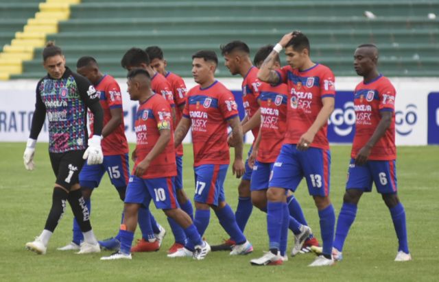Los fallos por deudas persiguen  a la “U” de Sucre y Real Potosí 