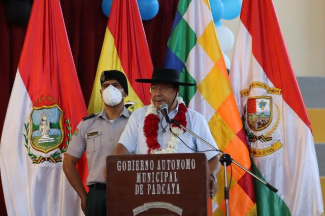 Arce pide unidad a interculturales contra “la derecha”