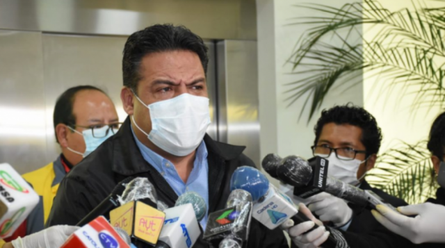 Caso PumaKatari: Suspenden declaración de Revilla