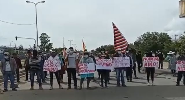 Auza afirma que sectores protestan ‘sin sentido’ por carnet de vacunas y alerta de posibles rebrotes