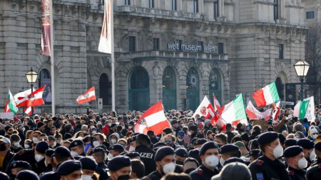 Austria crea una lotería para impulsar la campaña de vacunación anticovid