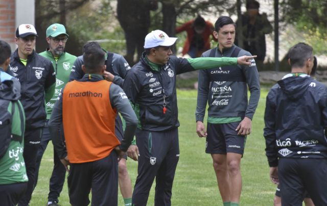 César Farías: “Ponerse la camiseta nacional es una gran responsabilidad” 