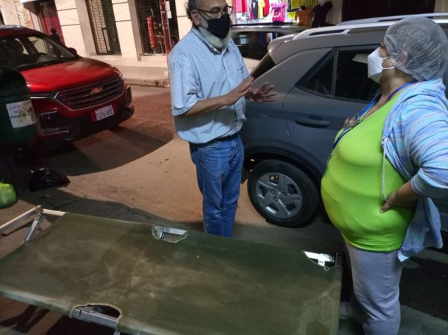 Sin diálogo, pacientes con cáncer mantienen huelga
