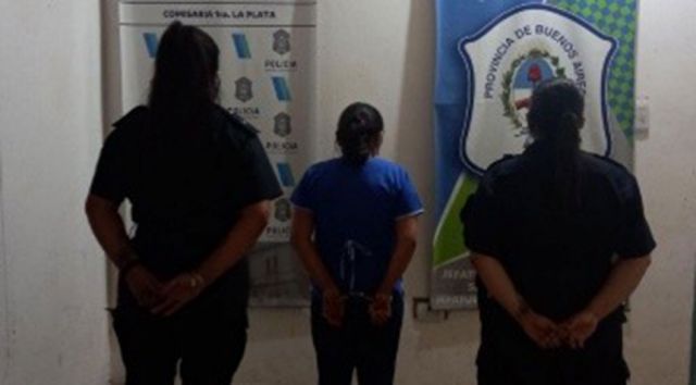 Enfermera le robó el celular a una paciente que murió