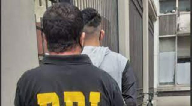 Apresan a joven que masacró  a golpes y quemó a indigente