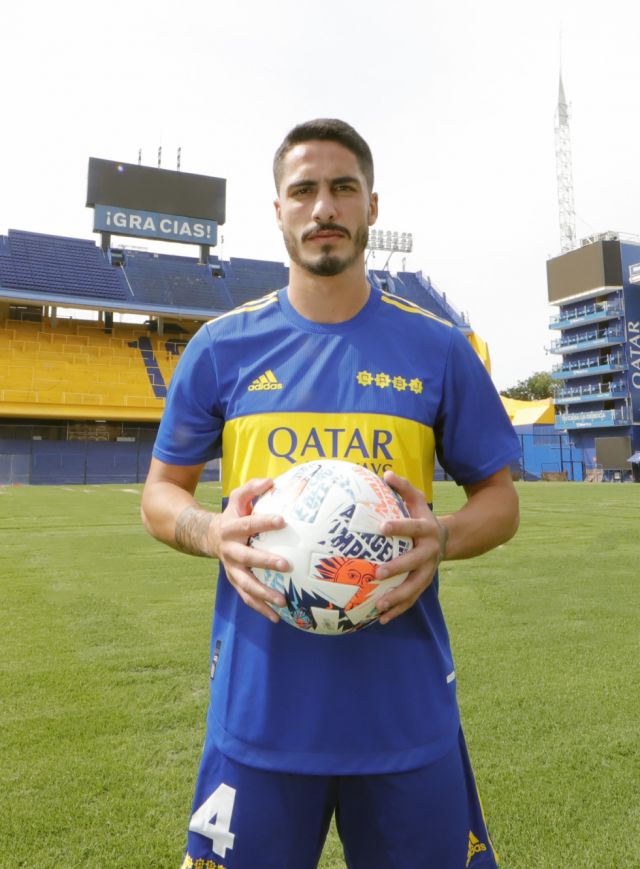 Nicolás Figal fue presentado  como refuerzo de Boca 