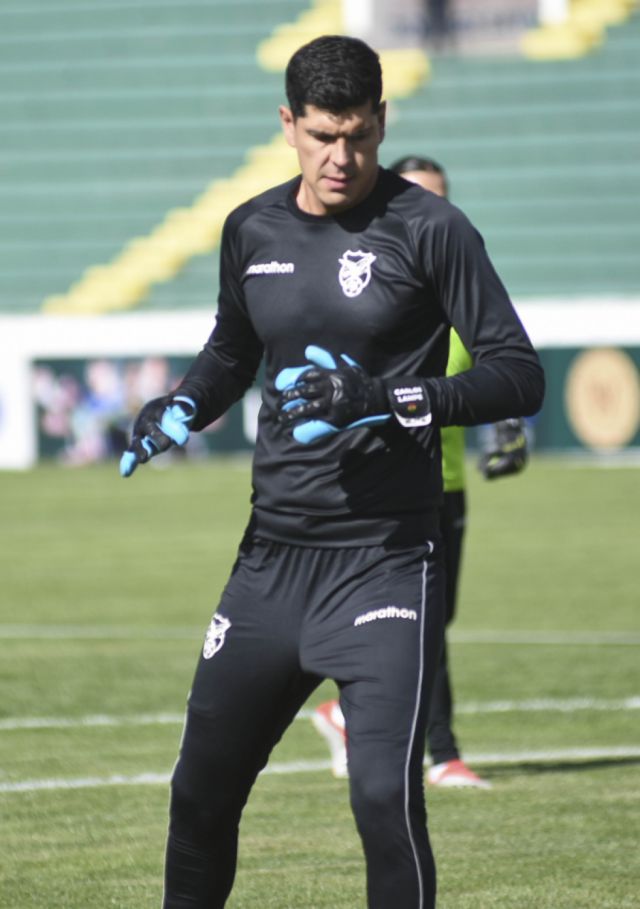  Carlos Lampe: “Contento de regresar al Siles, pero la cancha está un desastre”