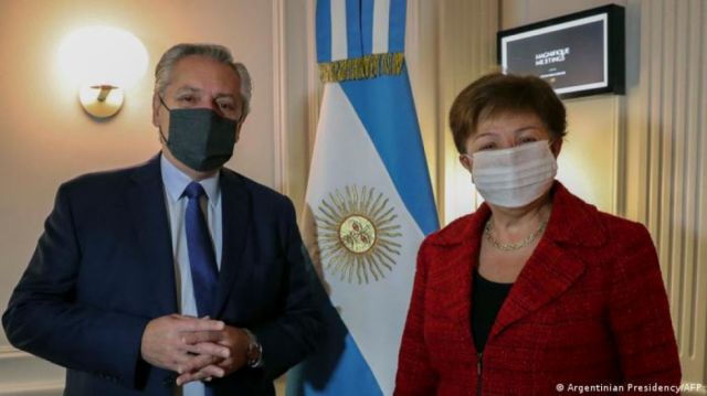 Argentina: Fernández anuncia nuevo acuerdo crediticio con el FMI