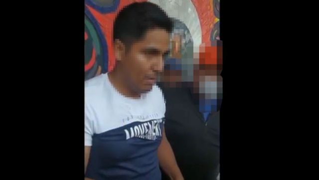 Detienen a sujeto que grababa partes íntimas a mujeres y niñas