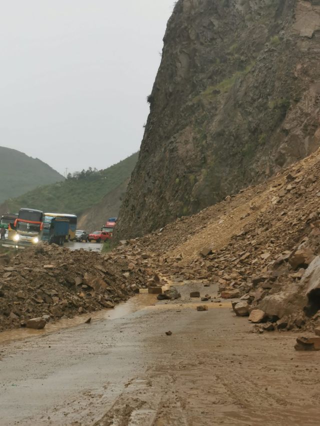 Derrumbes, hay 4 puntos críticos de la carretera Tarija, Chaco y Bermejo