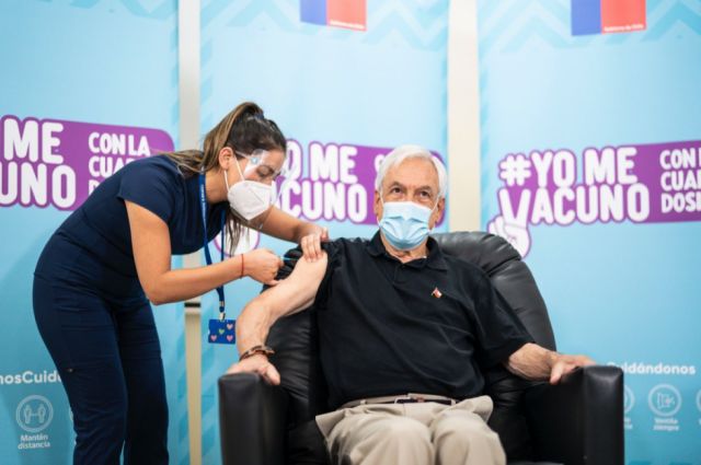 Chile inició con la aplicación libre de la cuarta dosis de vacunas contra el Covid-19