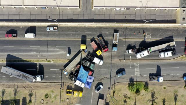 Chile: Camioneros levantan el bloqueo en el norte