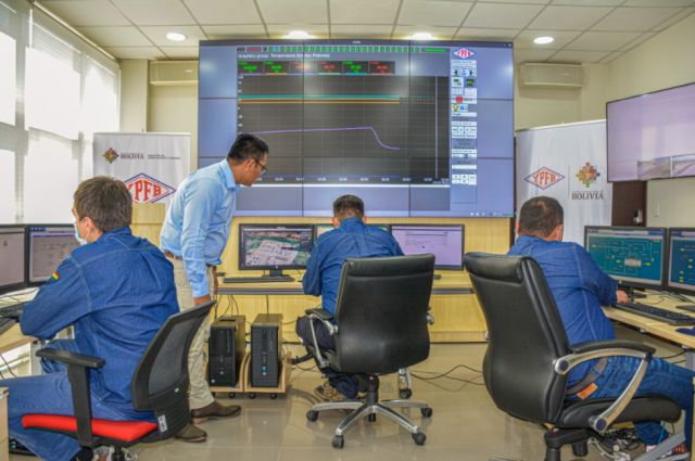 YPFB inaugura el Centro de Control y Monitoreo de Plantas y Estaciones Satelitales de Regasificación