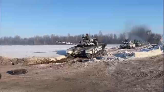 Rusia anuncia el retiro de algunas tropas de la frontera con Ucrania