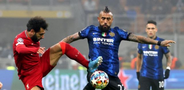 Firmino y Salah acercan  al Liverpool a los cuartos