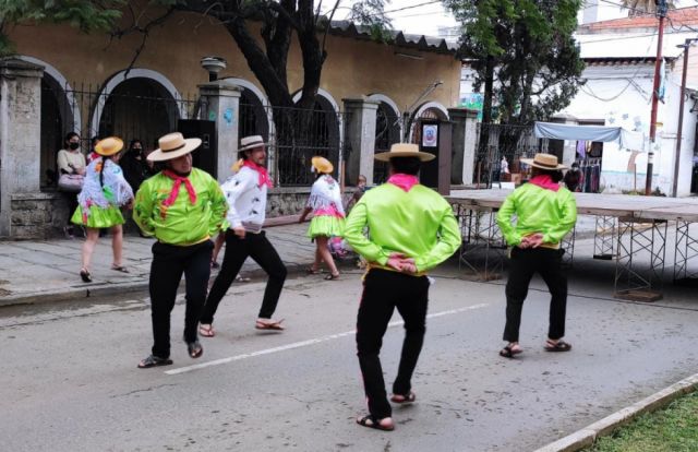 Se interpretó una cueca chapaca.