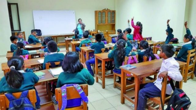 Instan a alcaldes garantizar retorno a clases presenciales