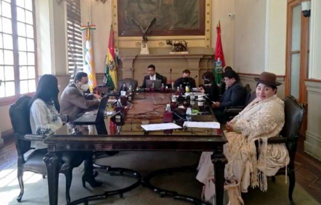 Piden a cuatro entidades del Estado investigar crédito de Bs 175 millones a la Alcaldía de La Paz