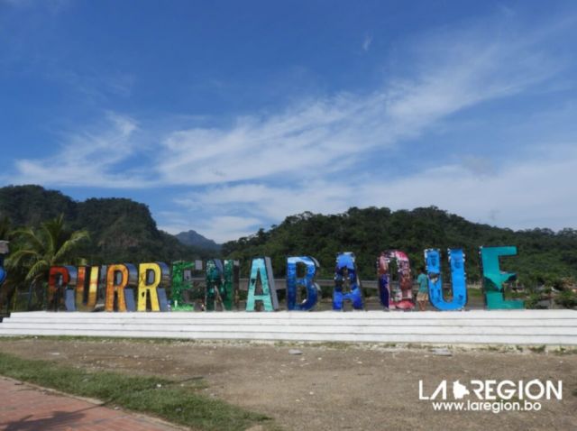 Desde el puerto de Rurrenabaque se distribuyen tanto turistas como viajeros a otros puntos de la zona, como San Buenaventura, en La Paz. 
