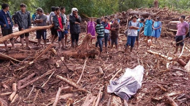 Oficial: Hay 8 desaparecidos y 283 familias afectadas por riada en O´Connor