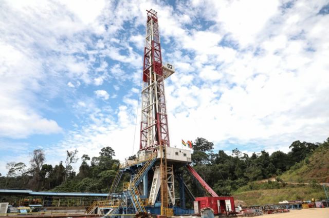 Bolivia negocia acuerdo energético con Rusia