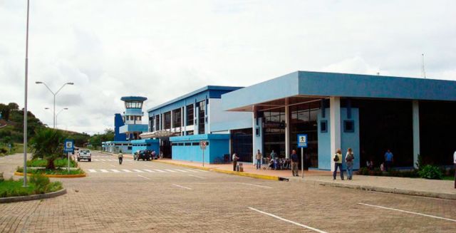 Ministro de Obras Públicas anuncia mejoras al aeropuerto Oriel Lea Plaza de Tarija 