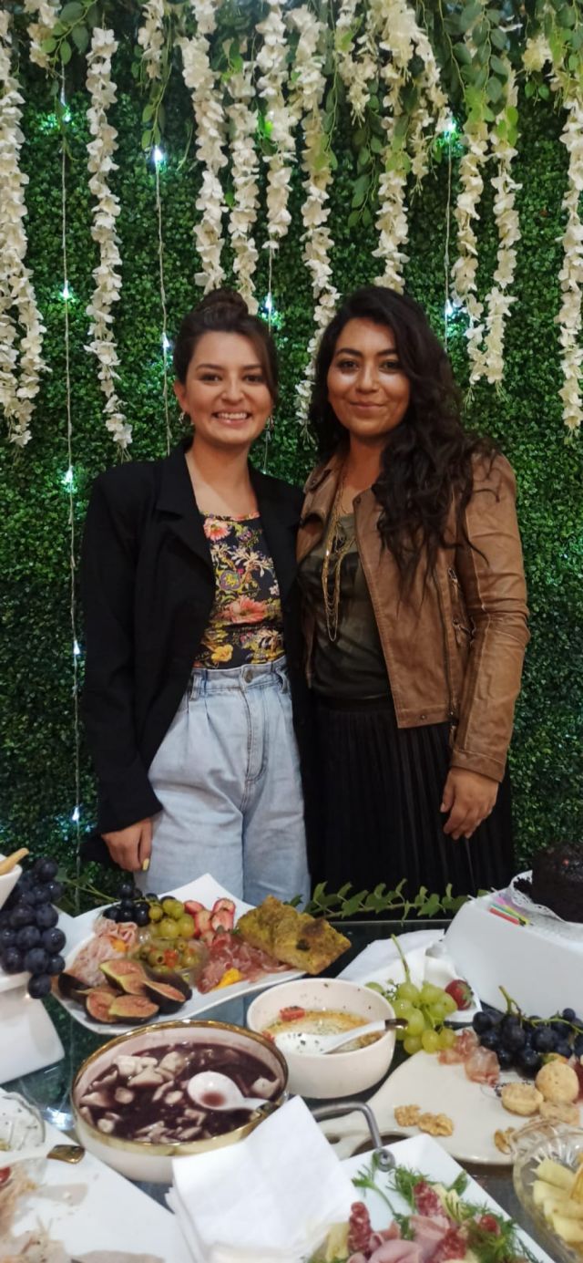 Daniela y Sofía Gamarra
