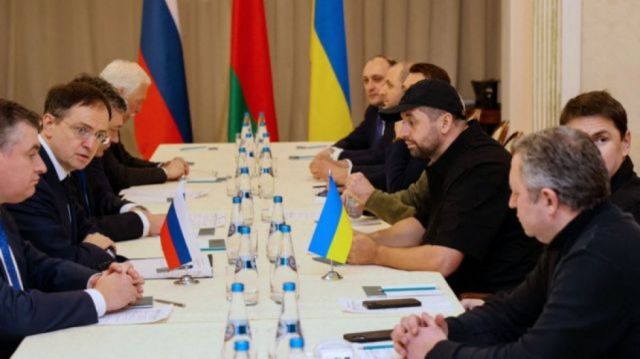 Moscú y Kiev delimitan "ciertas decisiones" durante las conversaciones en Bielorrusia y acuerdan una segunda reunión