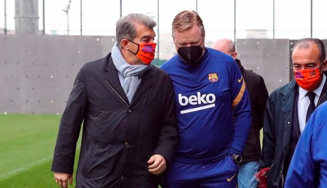 Koeman rompió el silencio  y explotó contra Laporta 