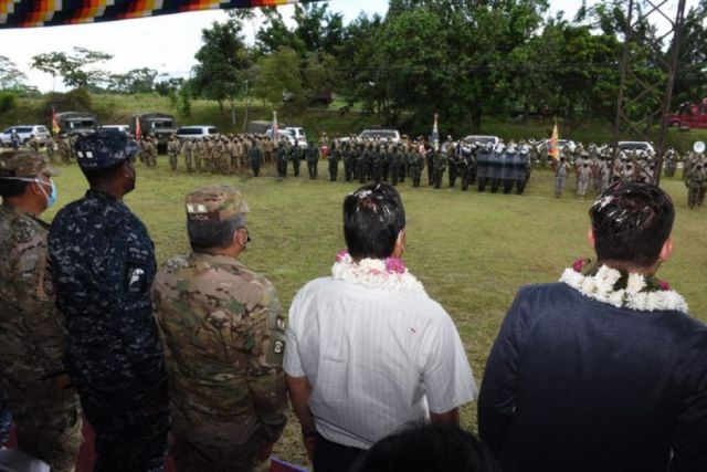 Presidente inaugura tareas de erradicación de coca excedentaria en Chimoré 