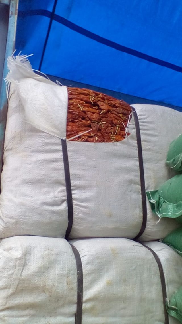 Aduana incauta lenteja, ají y avena peruana valuadas en más de Bs 130.000
