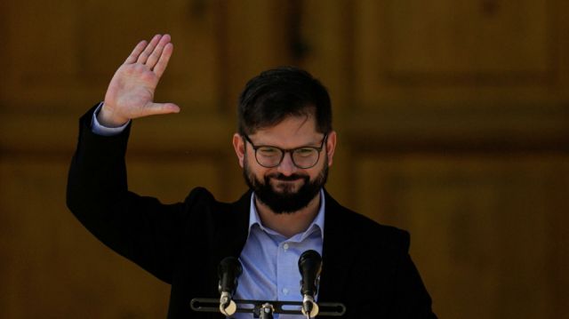 Boric habla de reanudar relaciones con Bolivia