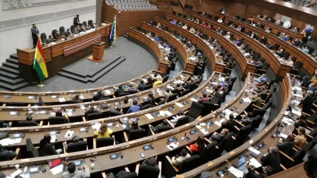 Asamblea: MAS y opositores aprueban el reglamento consensuado para elegir a Defensor