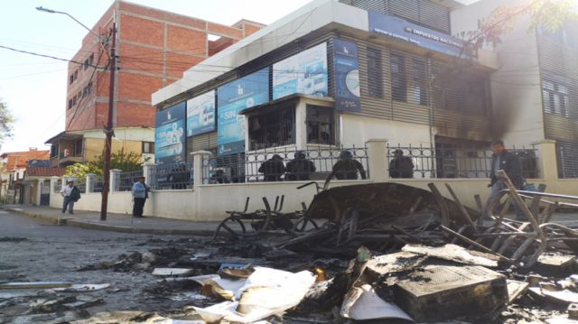 Sentencian a 3 años y medio a Galarza por la quema del SIN