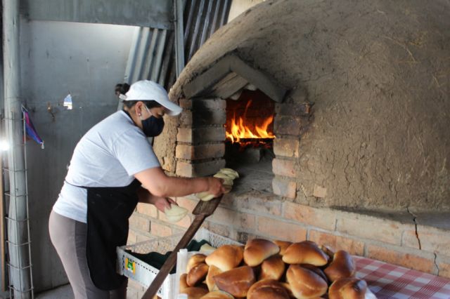 Las panaderías suben el costo del pan, alegan falta de harina