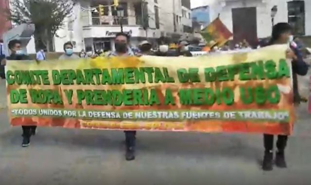 Ropavejeros de Bolivia se movilizan en Tarija y exigen la abrogación del decreto 28761