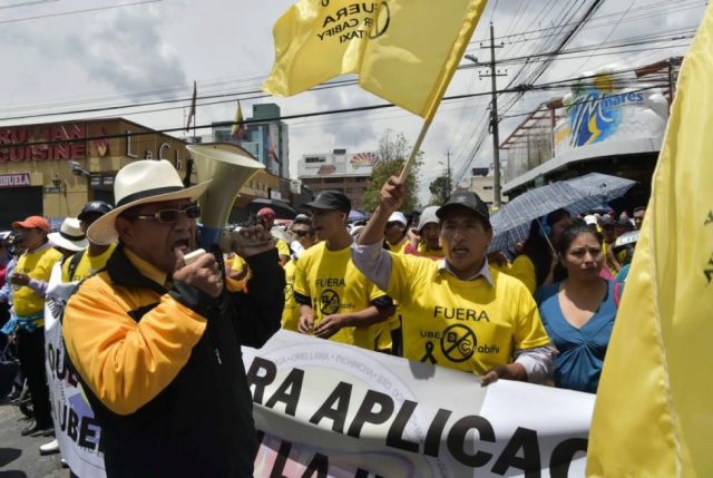 Taxistas realizan nueva protesta en Ecuador