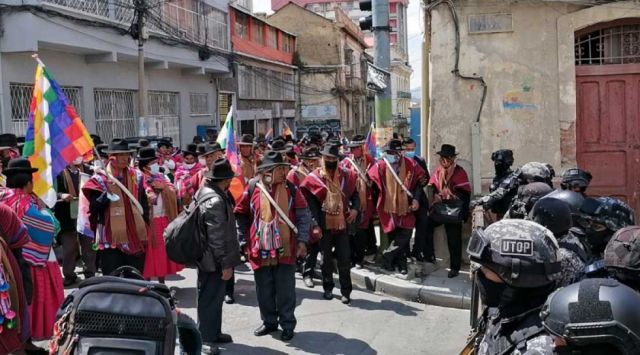Conflicto: Continúa el bloqueo a Desaguadero